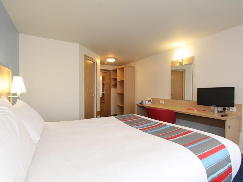 Travelodge Glasgow Airport Hotel Exterior photo