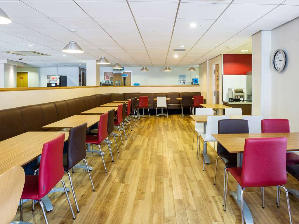 Travelodge Glasgow Airport Hotel Restaurant photo